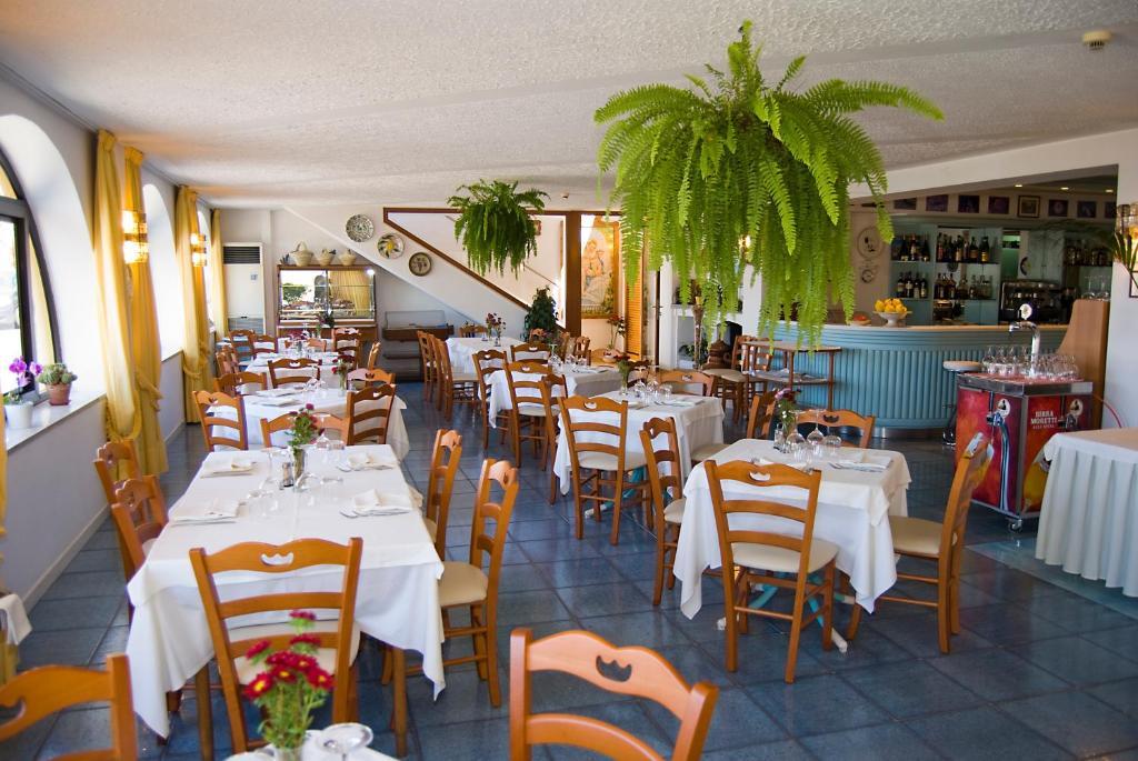 Hotel La Primavera Massa Lubrense Exterior photo