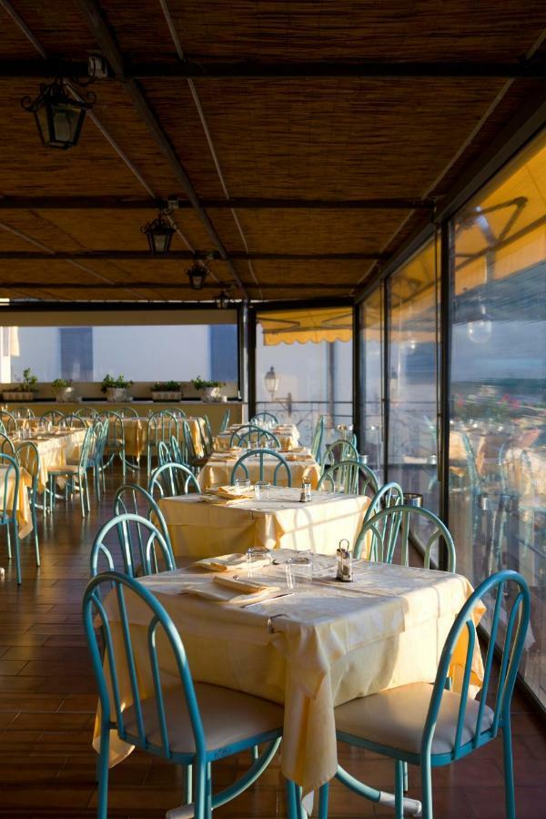Hotel La Primavera Massa Lubrense Exterior photo